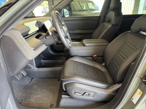 Used 2027 Rivian R2 Performance Dual AWD/4WD image 15