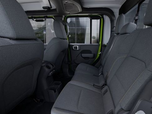 New 2025 Jeep Gladiator Sport image 23