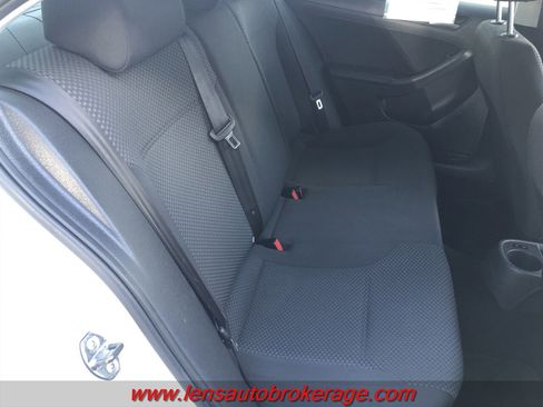 Used 2013 Volkswagen Jetta S image 19