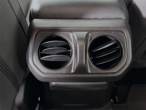 Used 2023 Jeep Wrangler Unlimited Sport AWD/4WD image 29