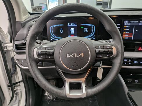 Certified 2024 Kia Sportage LX image 20
