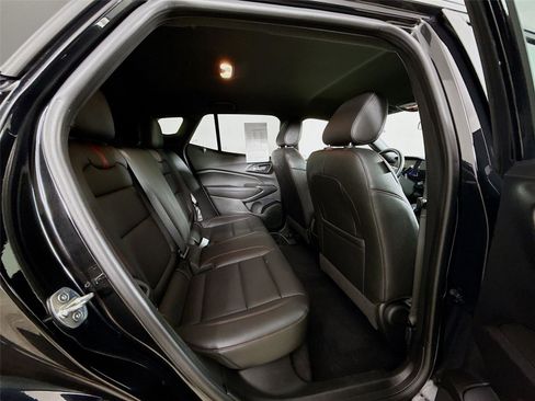 Used 2024 Chevrolet Trax RS w/ Driver Confidence Package image 27