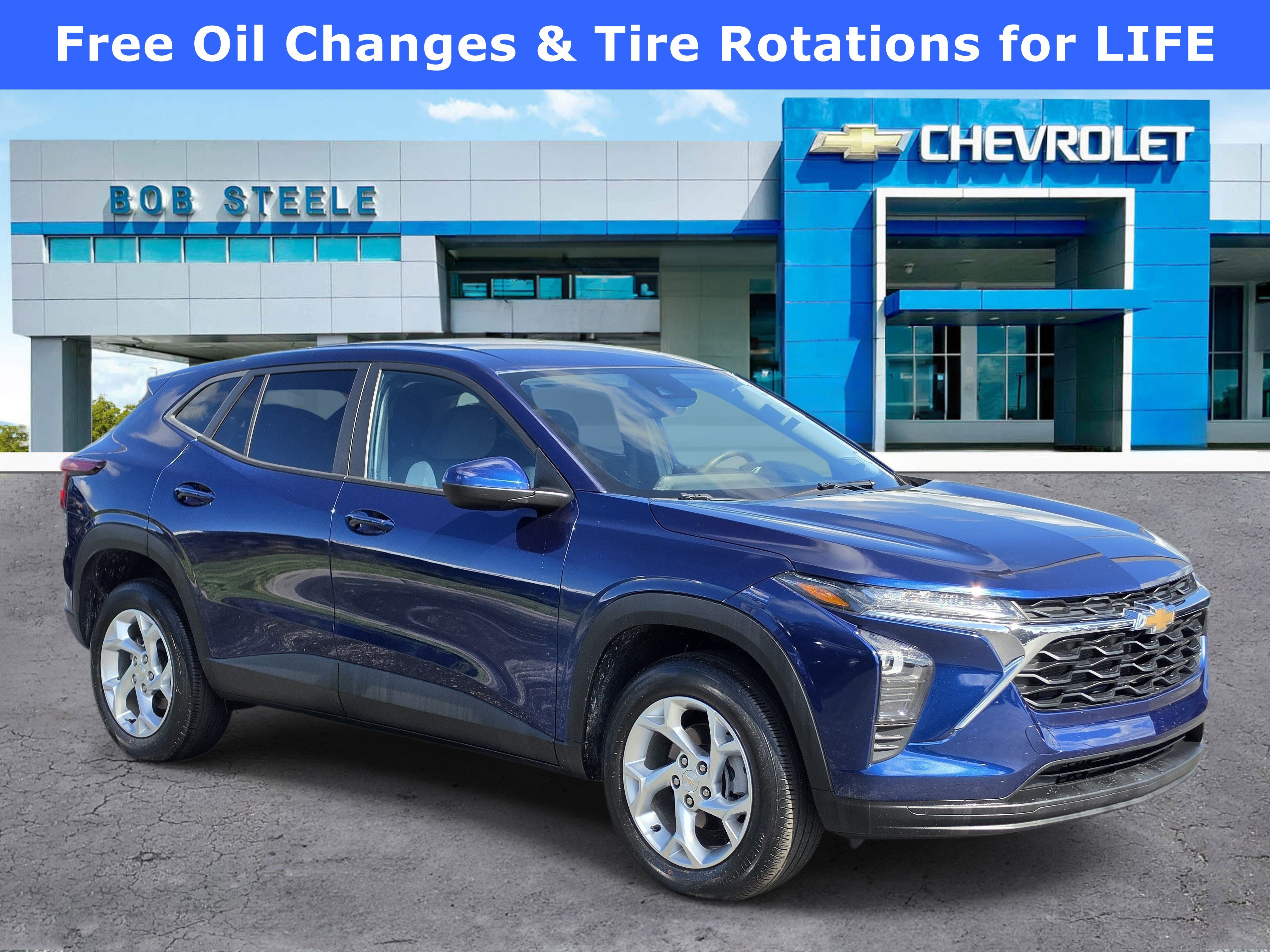 Certified 2024 Chevrolet Trax LS w/ LS Convenience Package FWD image 1