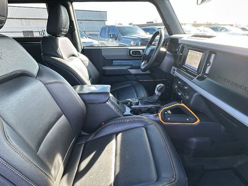 Used 2023 Ford Bronco Badlands image 15
