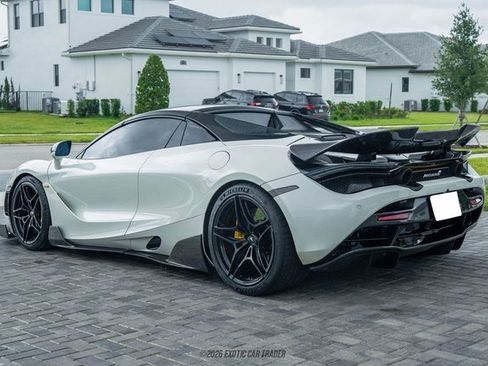 Used 2020 McLaren 720S Performance RWD image 16
