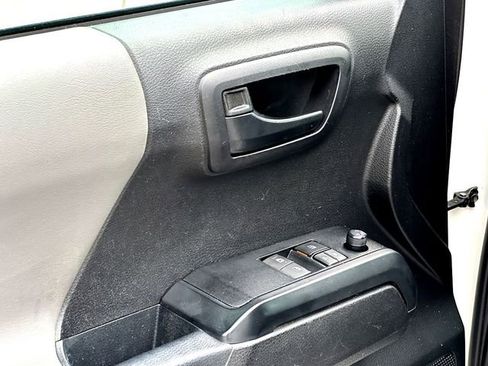 Used 2023 Toyota Tacoma SR RWD image 11