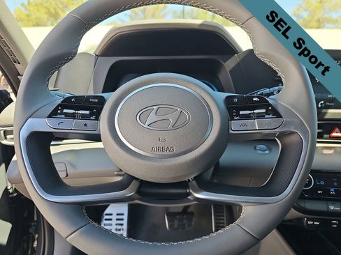 Certified 2025 Hyundai Elantra Sport FWD image 19