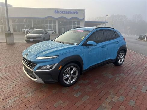 Used 2022 Hyundai Kona SEL w/ Cargo Package image 4