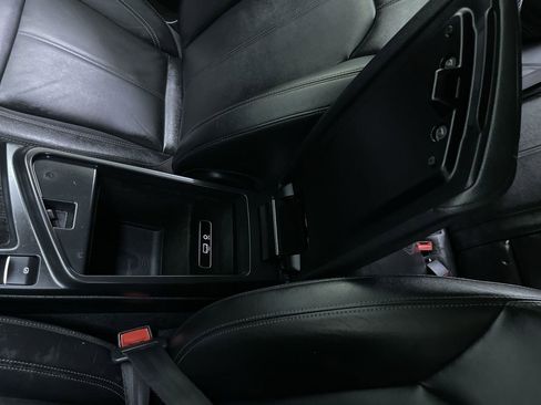 Used 2018 Alfa Romeo Stelvio AWD image 25