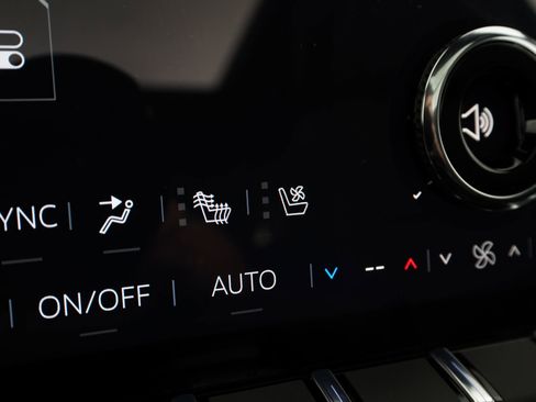 Used 2026 GMC Yukon Denali w/ Denali Reserve Package AWD/4WD image 27