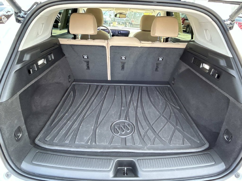 Used 2024 Buick Envision Preferred AWD/4WD image 11