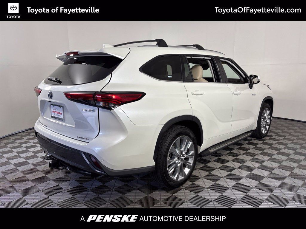 Used 2021 Toyota Highlander Limited FWD image 5