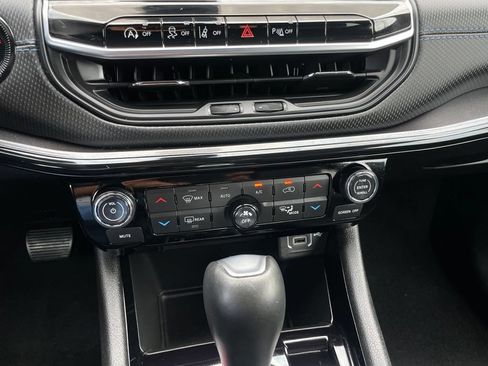 Used 2026 Jeep Compass Limited AWD/4WD image 22
