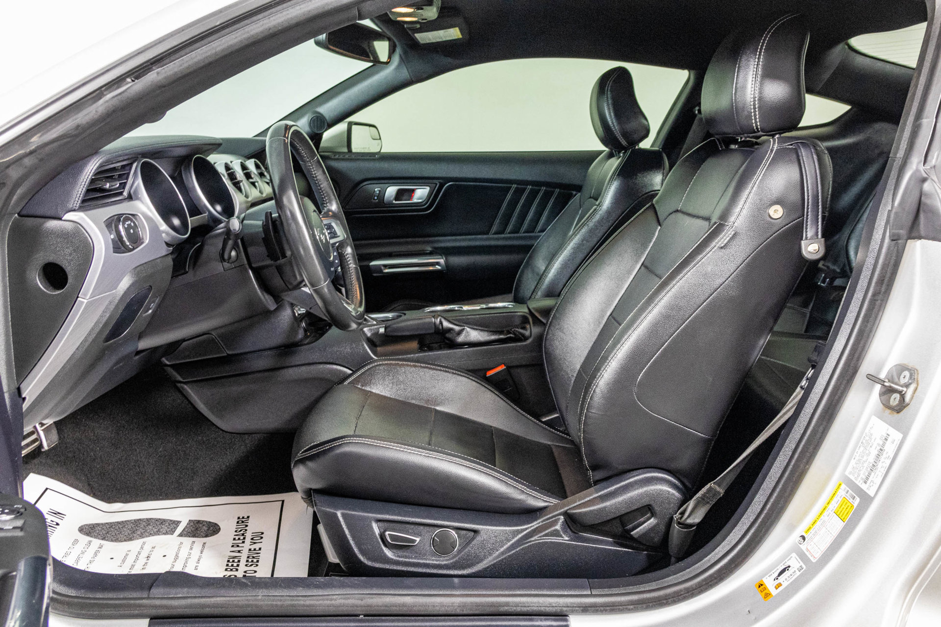 Used 2019 Ford Mustang GT Premium RWD image 23