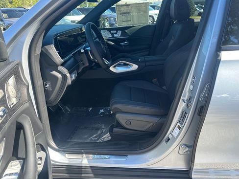 New 2026 Mercedes-Benz GLS 450 4MATIC image 10