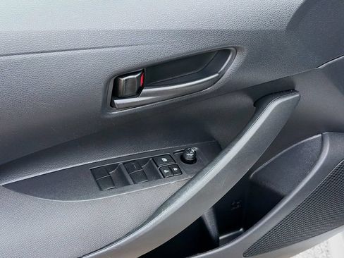 Used 2024 Toyota Corolla LE FWD image 21