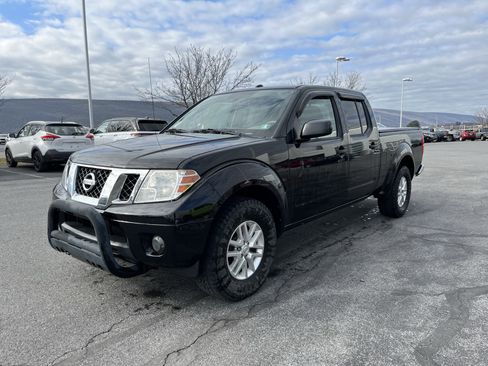 Used 2015 Nissan Frontier SL image 8