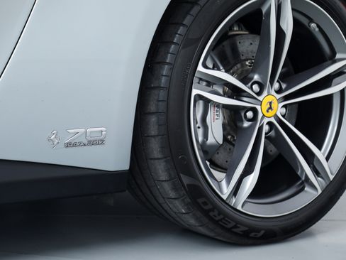 Certified 2018 Ferrari GTC4Lusso image 13