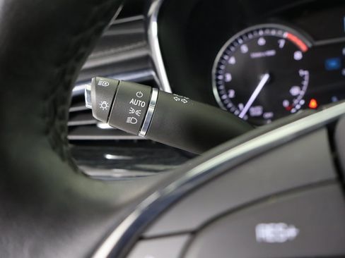 Used 2021 Cadillac XT5 Premium Luxury image 26