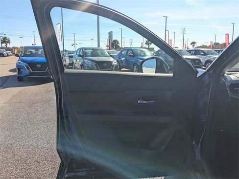 New 2026 Nissan Kicks SV w/ Interior Electronics Package image 11