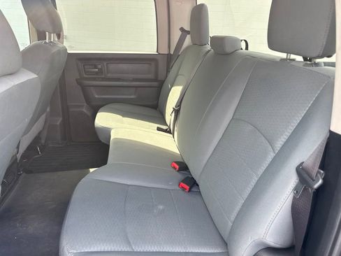 Used 2017 RAM 1500 Express AWD/4WD image 12