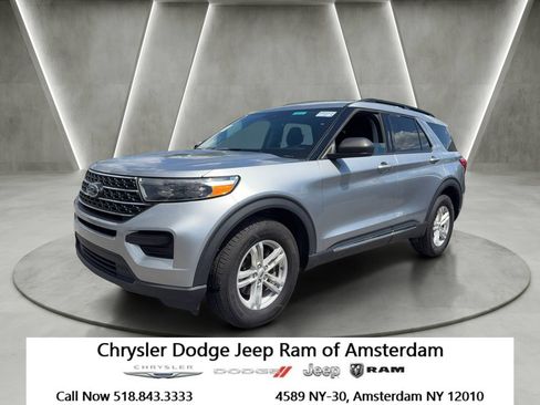 Used 2023 Ford Explorer XLT AWD/4WD image 1
