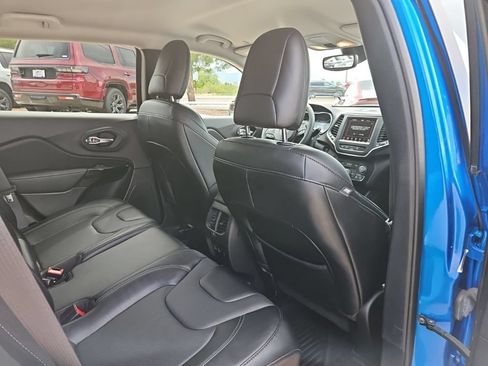 Used 2023 Jeep Cherokee Altitude Lux AWD/4WD image 26