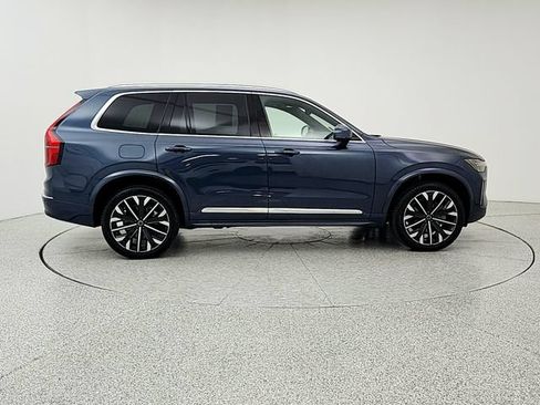 Certified 2026 Volvo XC90 B6 Plus AWD/4WD image 4