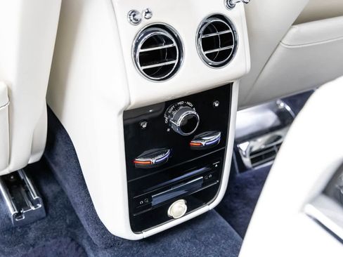 Used 2023 Rolls-Royce Cullinan w/ Cullinan Package AWD/4WD image 43