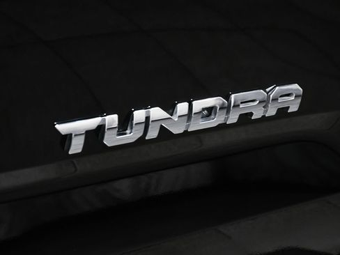 Used 2024 Toyota Tundra Limited w/ Power Package image 95