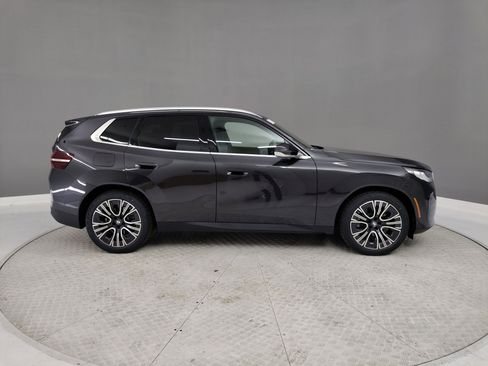 Used 2025 BMW X3 xDrive30i w/ Convenience Package image 5