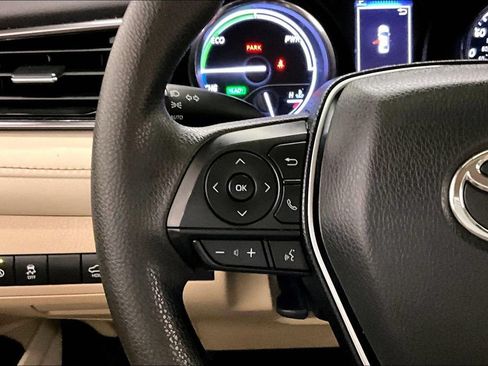 Used 2019 Toyota Camry LE FWD image 10