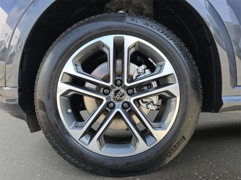 New 2025 Audi Q5 Premium image 33