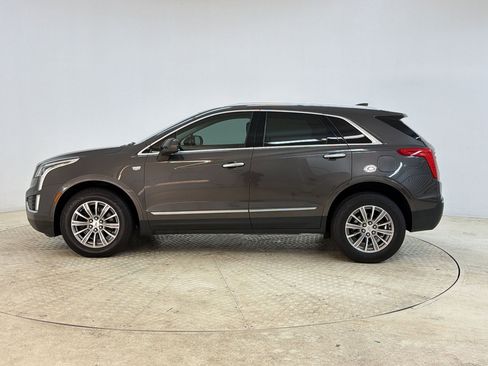 Used 2019 Cadillac XT5 Luxury FWD image 2