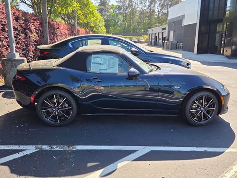 New 2026 MAZDA MX-5 Miata Grand Touring RWD image 14