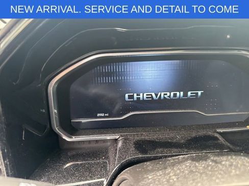 Used 2024 Chevrolet Silverado 1500 LT AWD/4WD image 7