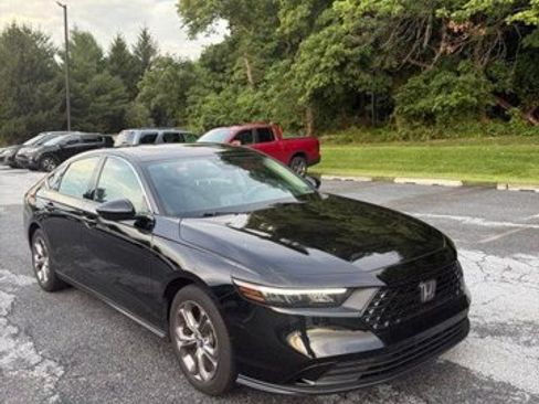 Used 2024 Honda Accord EX image 1