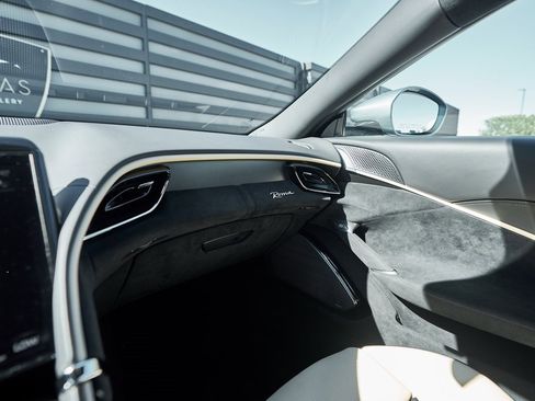 Used 2022 Ferrari Roma image 66