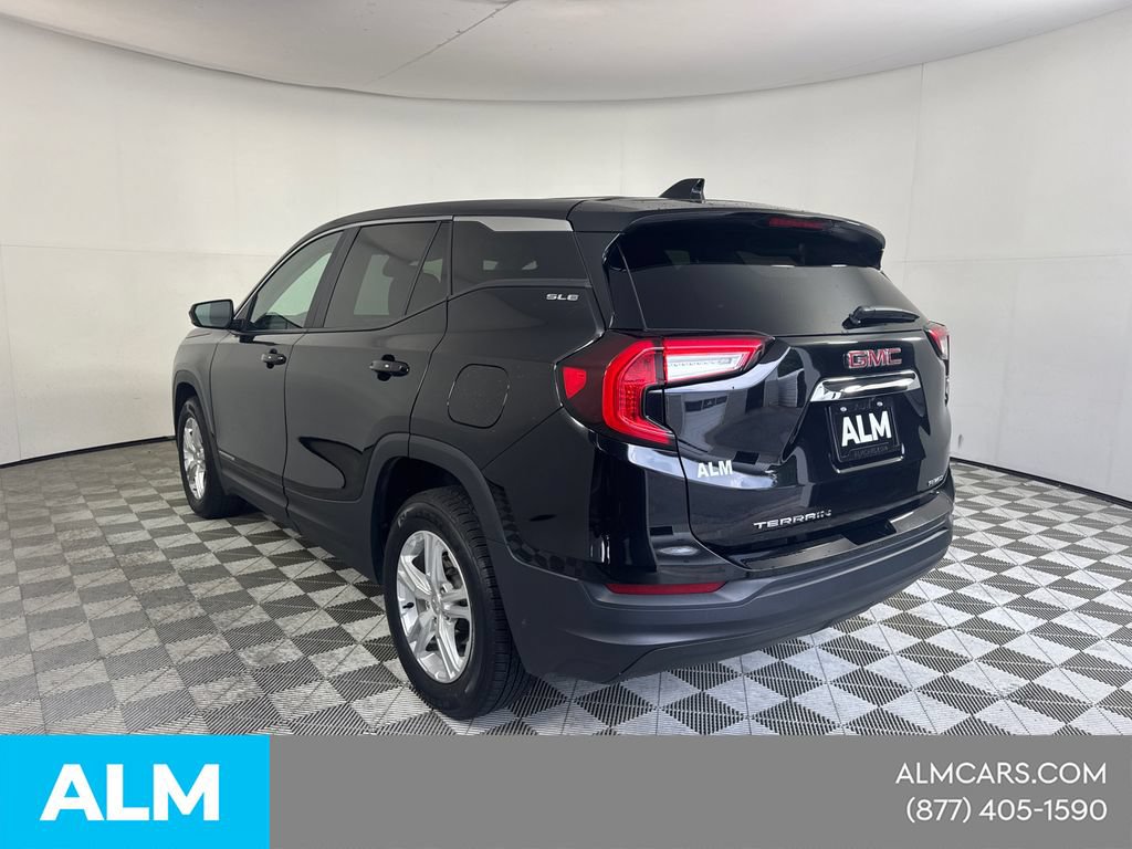 Used 2024 GMC Terrain SLE AWD/4WD image 9
