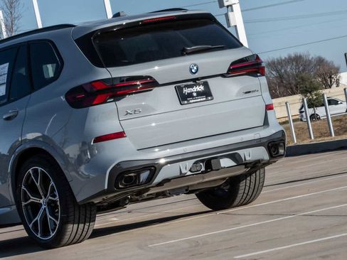 New 2026 BMW X5 xDrive50e w/ M Sport Package image 5