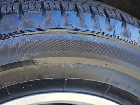 Used 2024 Chevrolet Tahoe LT image 11