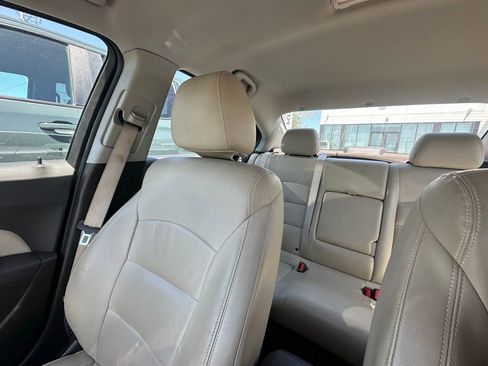 Used 2015 Chevrolet Cruze LT FWD image 4