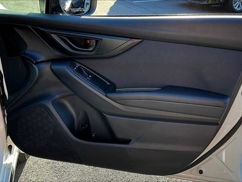 Used 2023 Subaru Crosstrek 2.0i Premium image 21