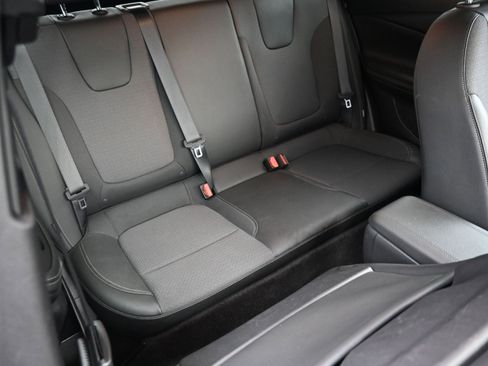 Certified 2023 Buick Encore GX Preferred w/ Cold Weather Comfort Package AWD/4WD image 28