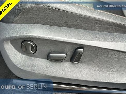 Used 2024 Volkswagen Tiguan Wolfsburg Edition image 11