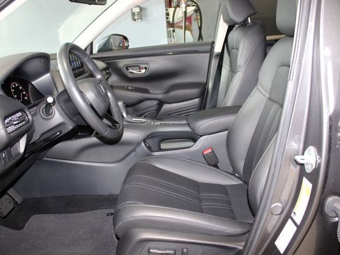 Used 2024 Honda HR-V EX-L image 12