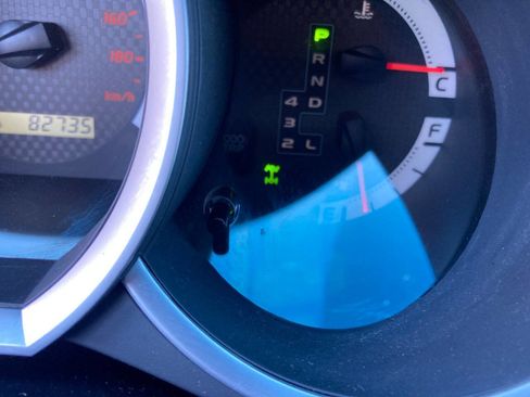 Used 2013 Toyota Tacoma V6 4x4 4dr Double Cab 5.0 ft S image 66