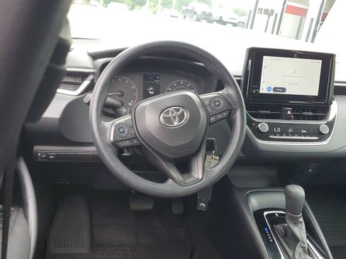 Used 2024 Toyota Corolla LE FWD image 12