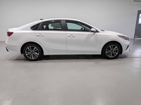 Certified 2023 Kia Forte LXS FWD image 7