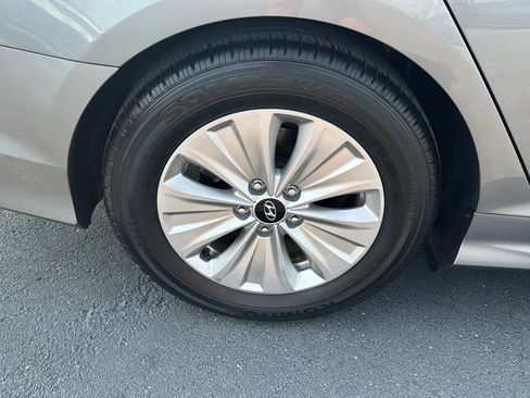 Used 2018 Hyundai Sonata SE FWD image 38